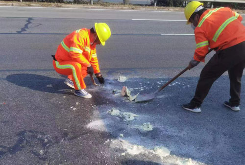 巴南公路下沉注浆加固